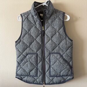 J. Crew Herringbone Quilted Excursion Puffer Vest Gray White Outdoor size S